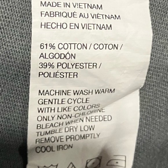 Shirt with zipper good condition - Picture 6 of 6